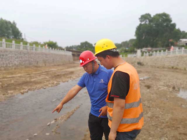 裴玉龍2.jpg 裴玉龍2.jpg